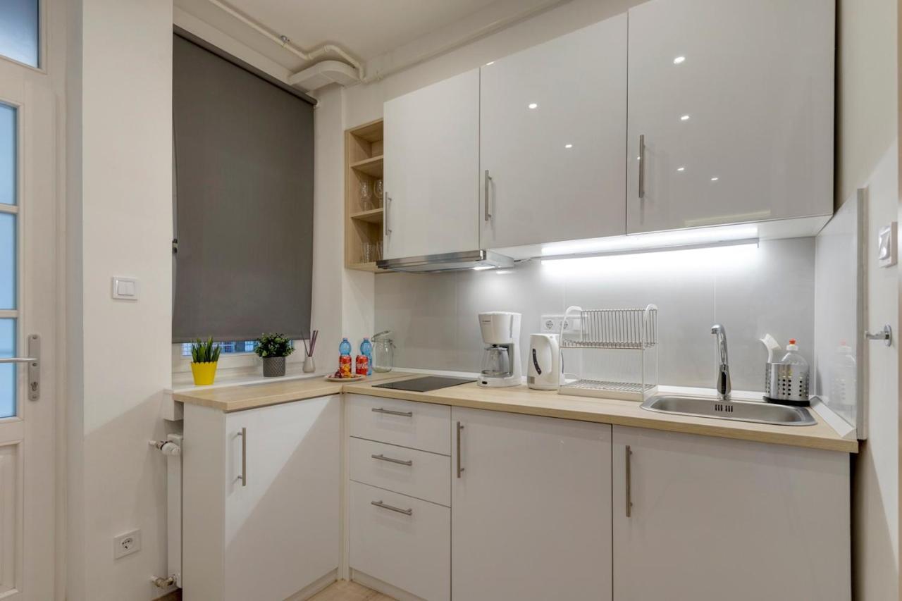 Rp1 Apartment Budapest Bagian luar foto