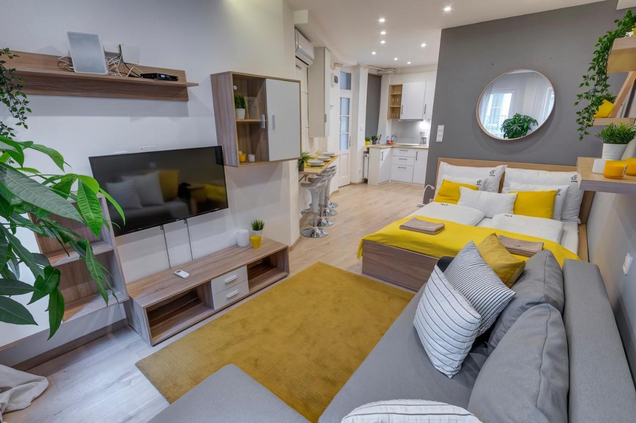 Rp1 Apartment Budapest Bagian luar foto