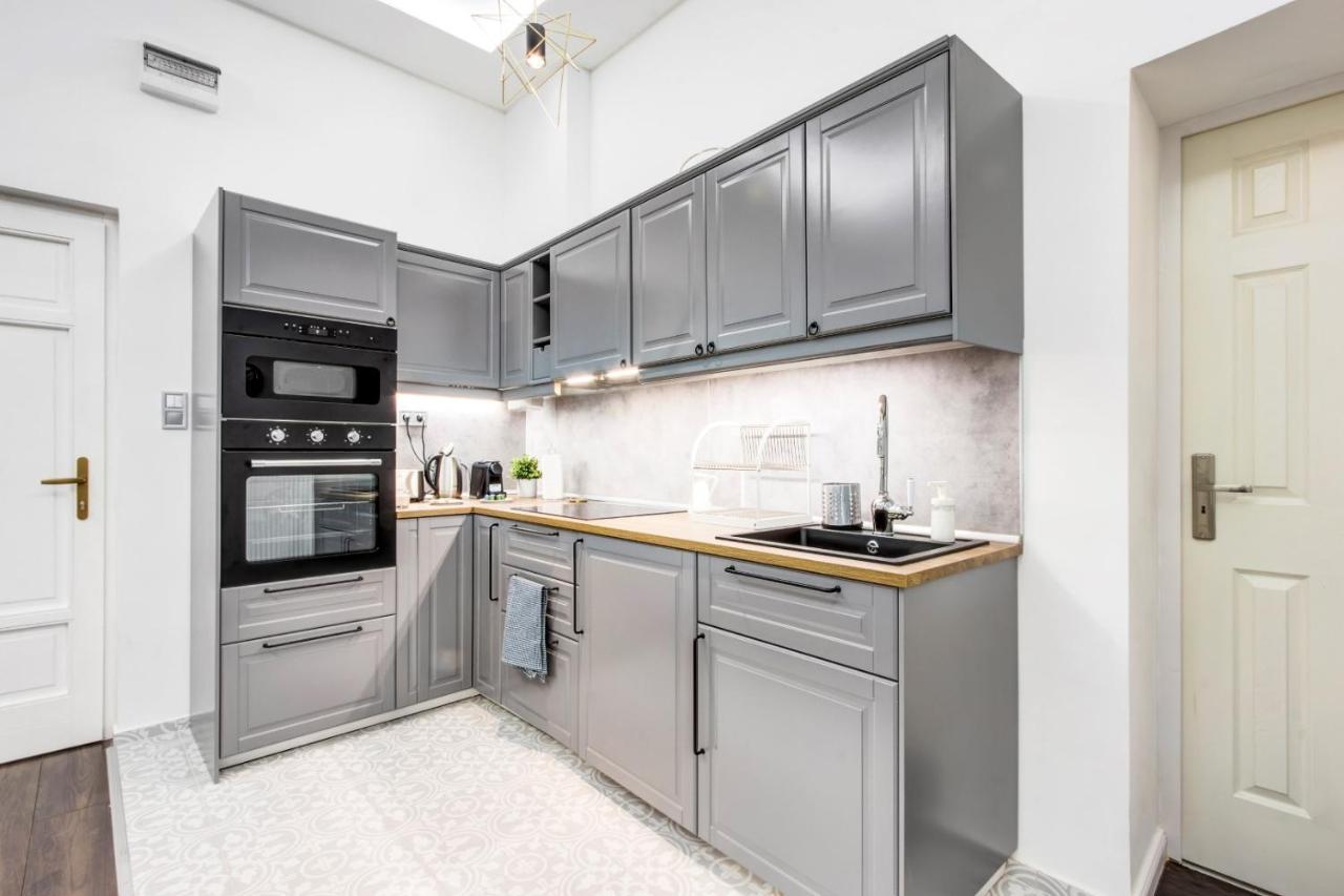 Rp1 Apartment Budapest Bagian luar foto